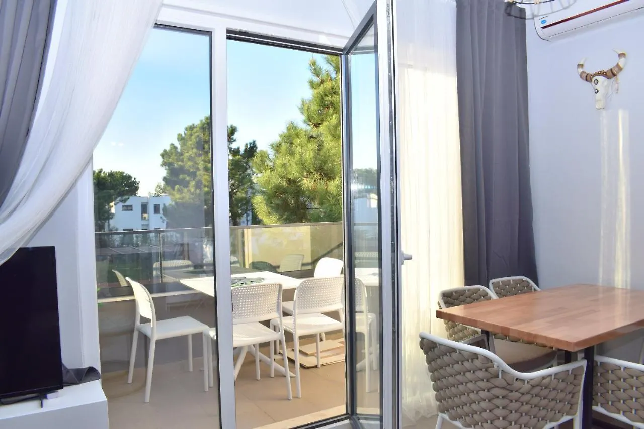 Wide Beach Apartment - 236 Durres
