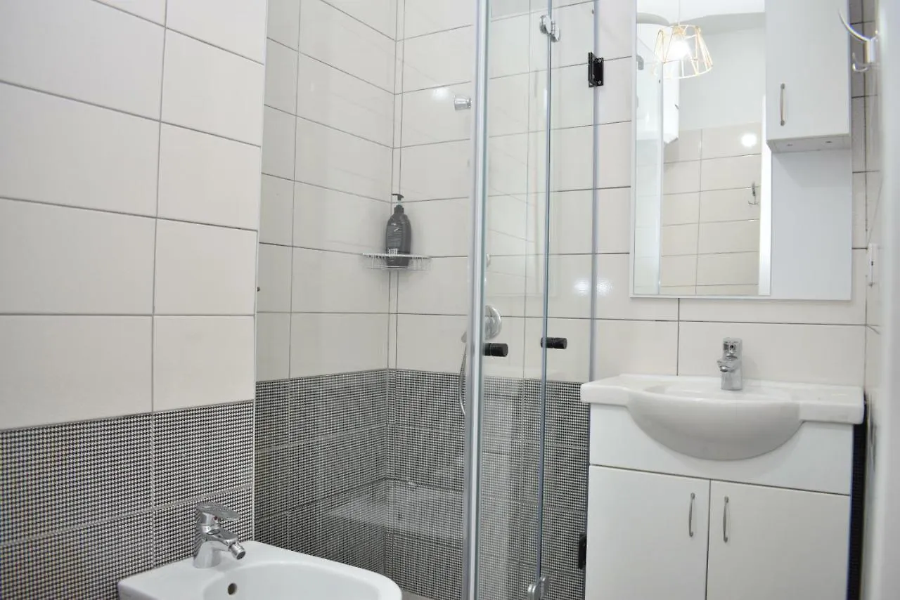 Wide Beach Apartment - 236 Durres