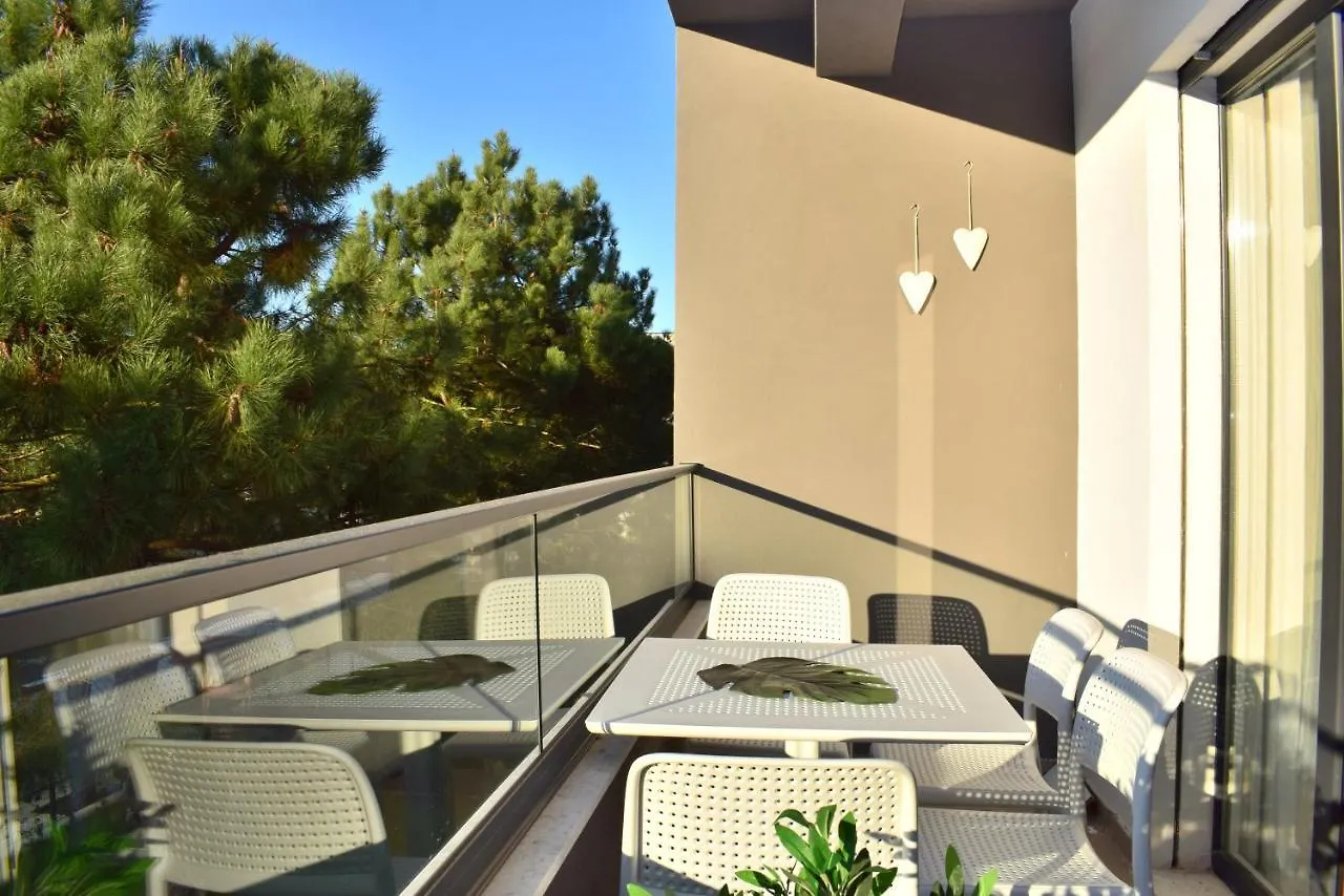 Wide Beach Apartment - 236 Durres