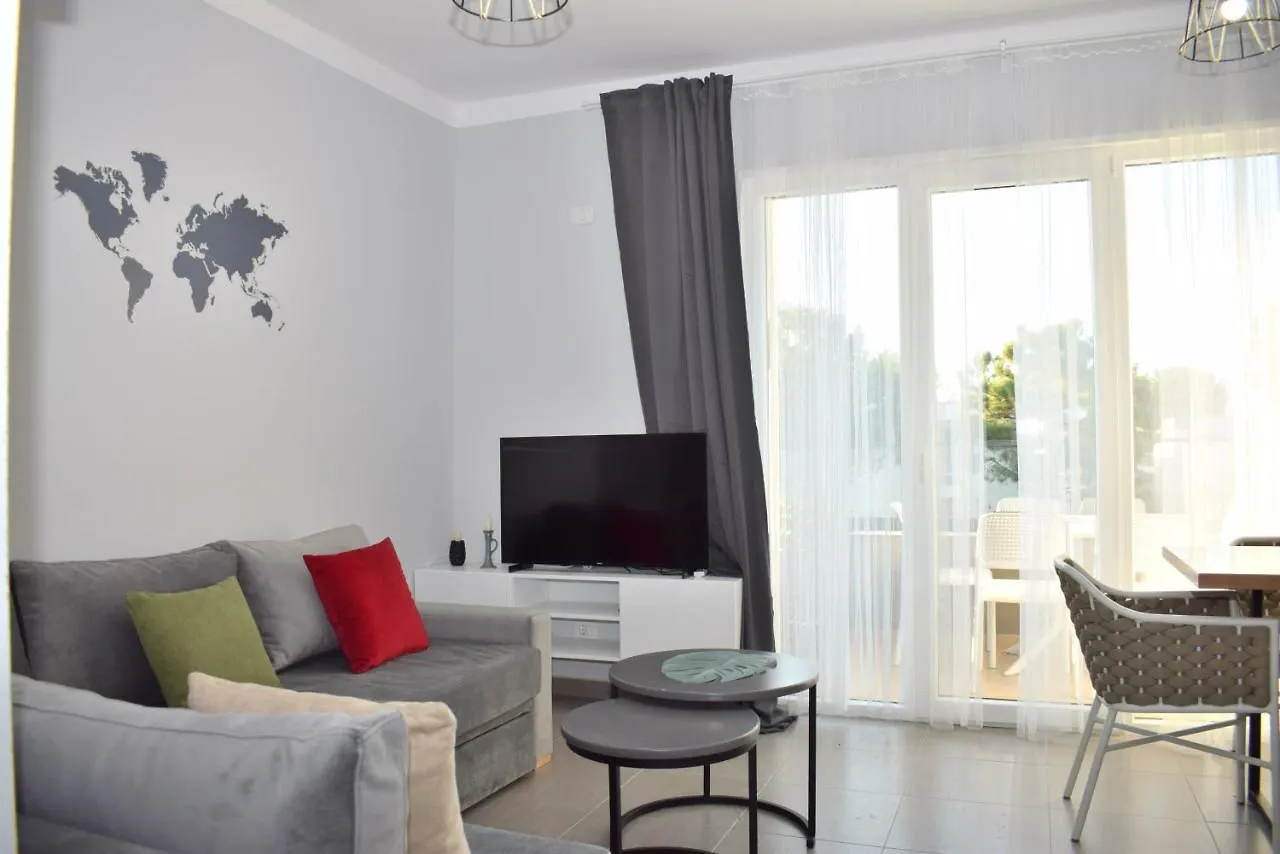 Wide Beach Apartment - 236 Durres