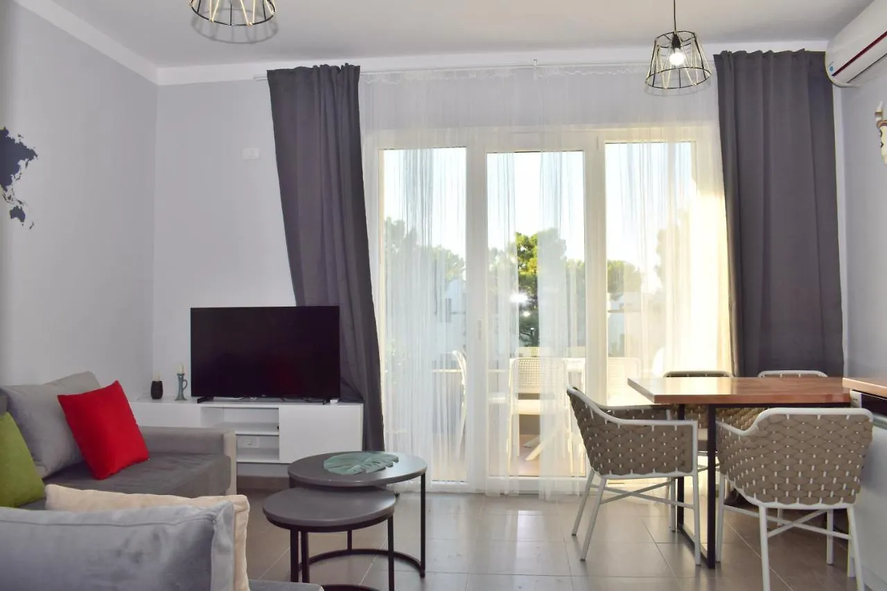 Wide Beach Apartment - 236 Durres