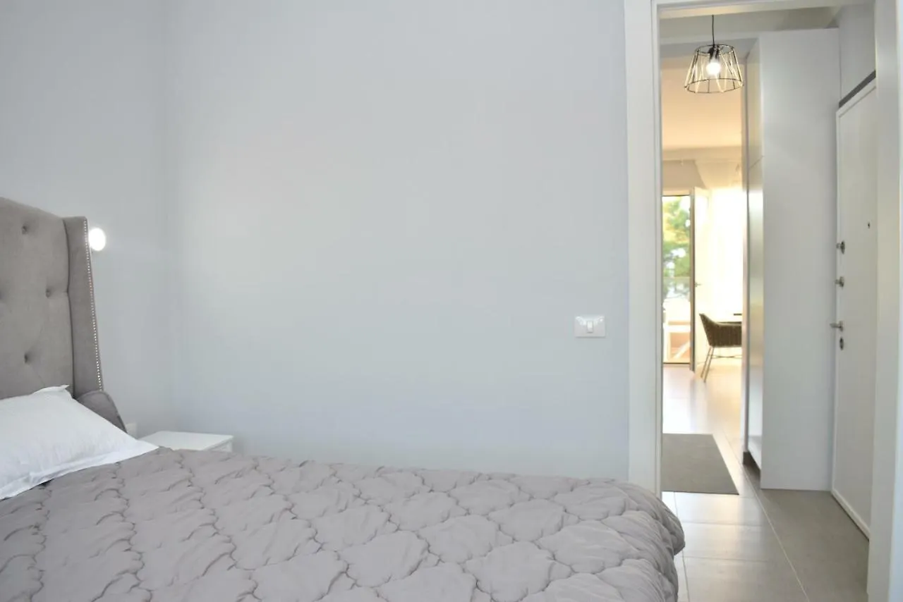 Wide Beach Apartment - 236 Durres 0*,