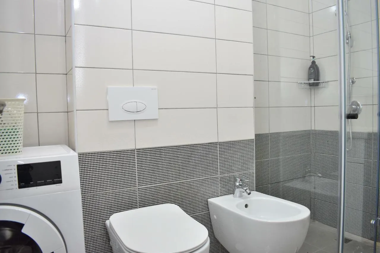 Wide Beach Apartment - 236 Durres 0*,  Albania